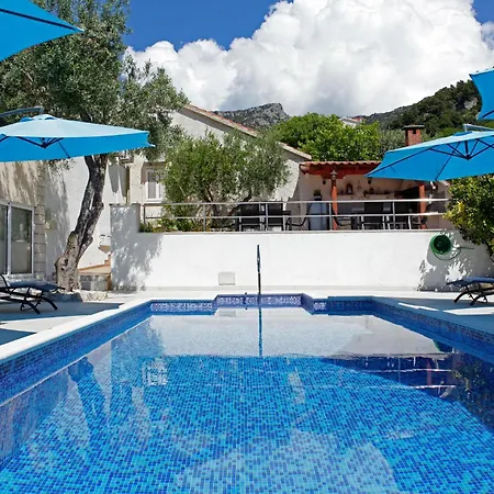 Apartment Semper - Heated Pool