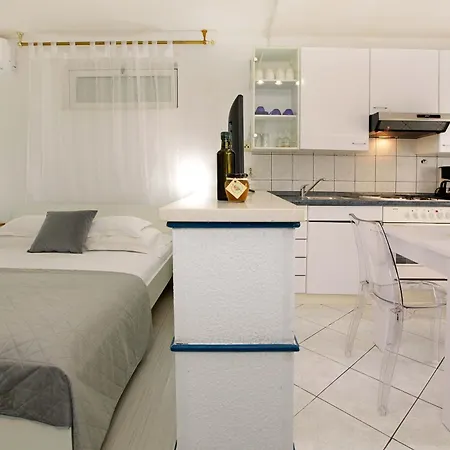Apartment Semper - Heated Pool *