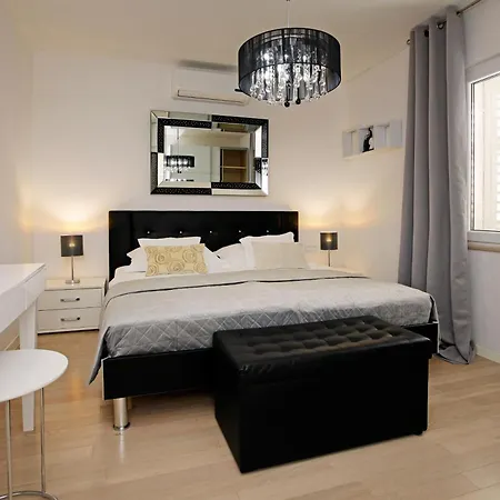 Appartement Semper - Heated Pool *