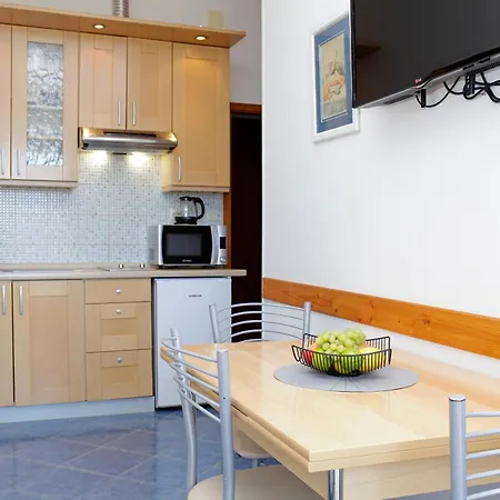Appartement Semper - Heated Pool Bol